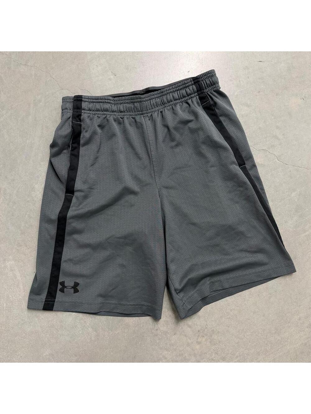 Y2K Men's Athletic Gray Under Armour Athletic Sweatshorts Sized Medium